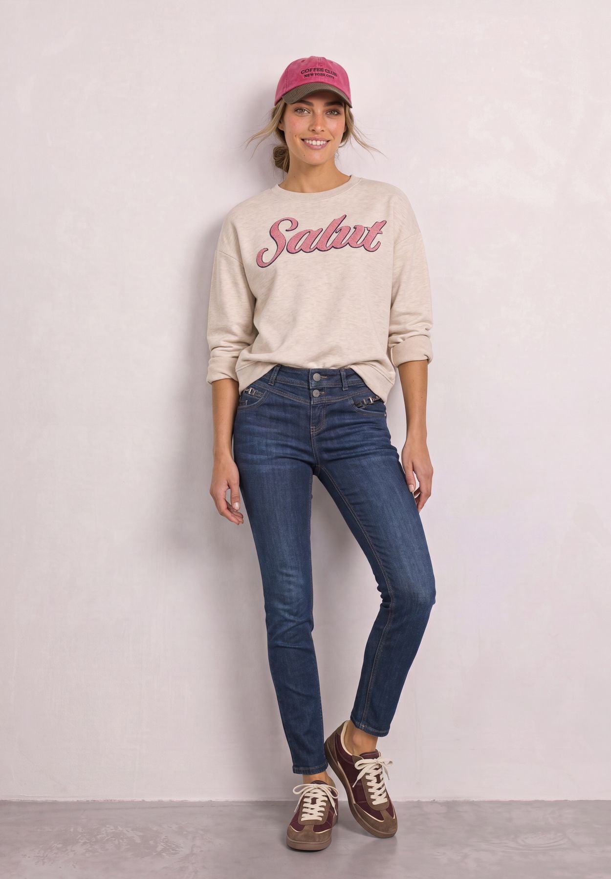 Mid Waist Slim Leg Jeans mit Dekodetail
