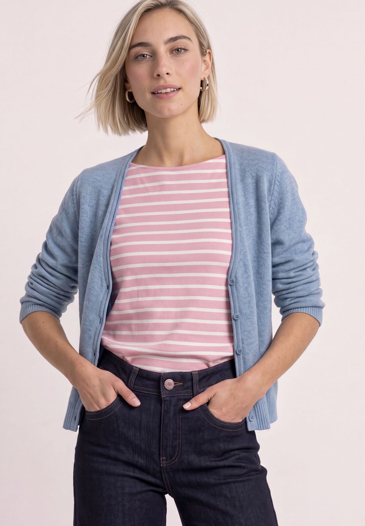 Cadigan mit V-Neck und Knopfleiste