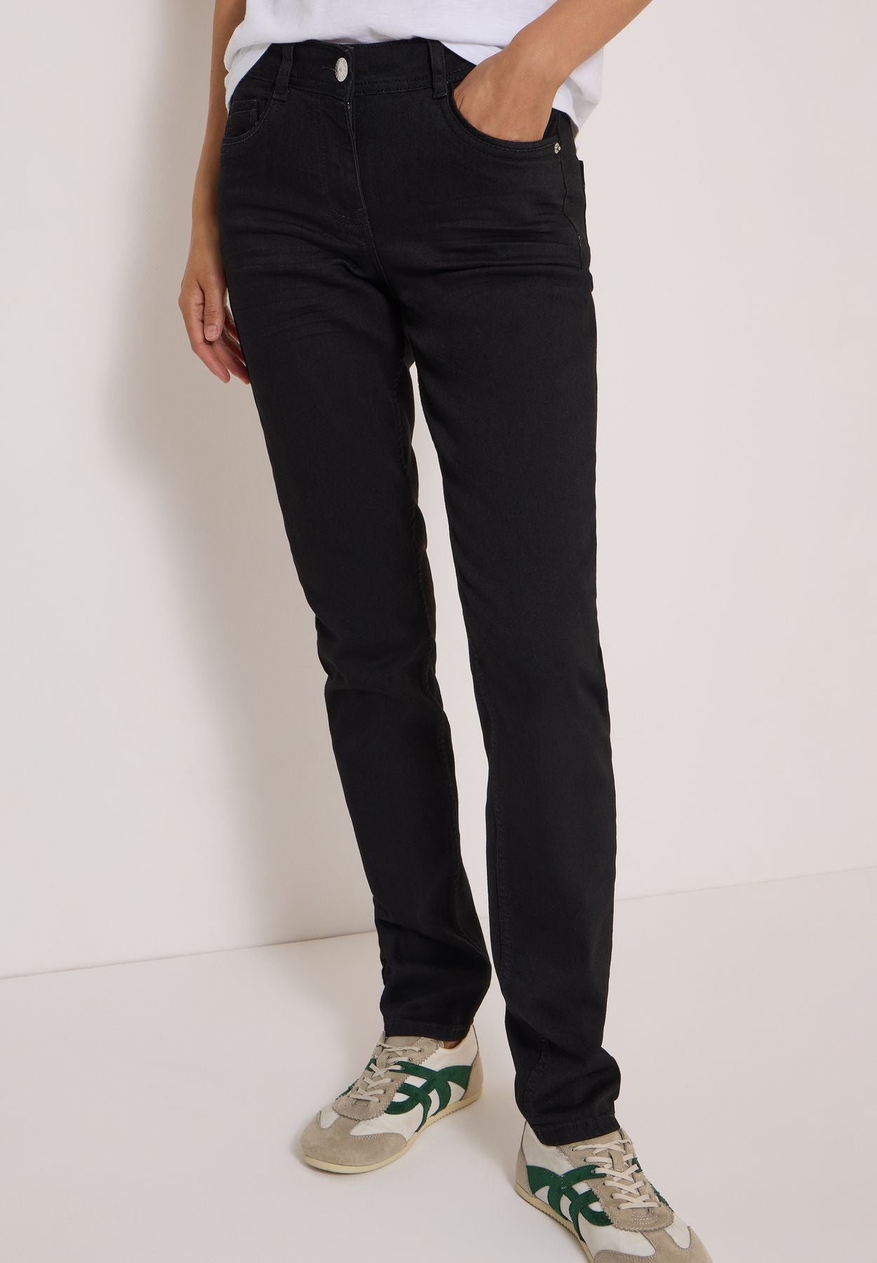 Mid Waist Straight Leg Jeans im Casual Fit
