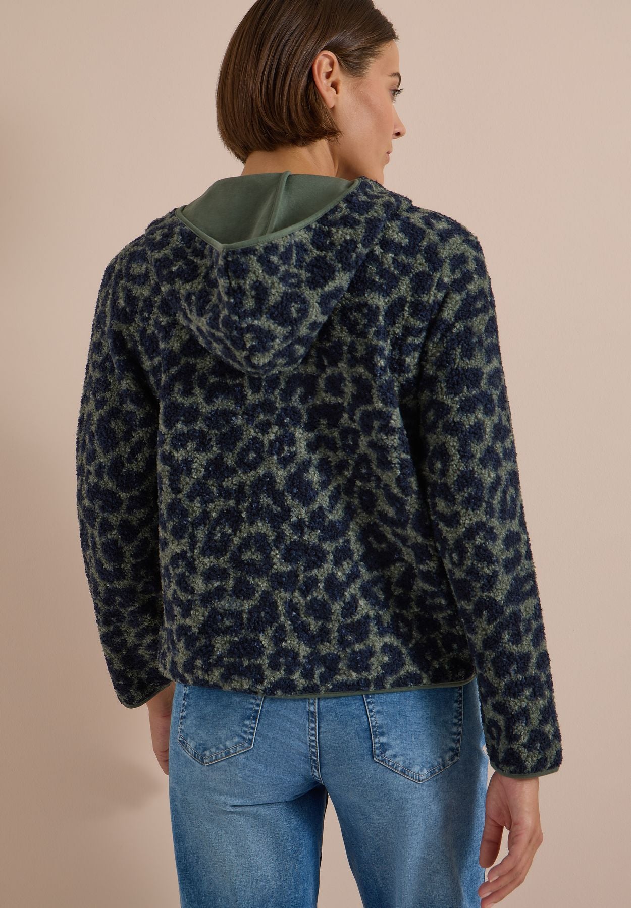 Teddy-Jacke mit Kapuze und Leo-Muster