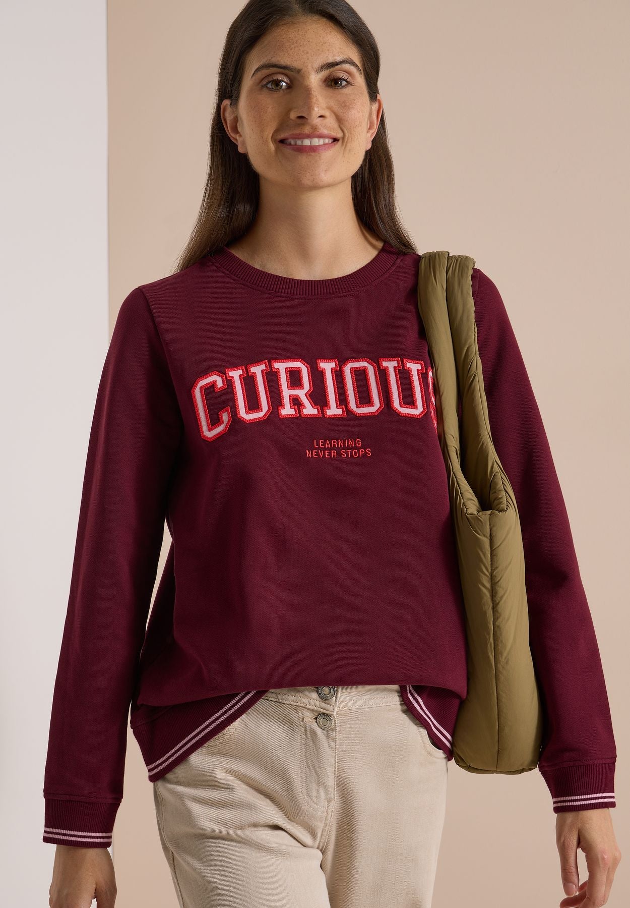 Sweatshirt mit Rundhals und Stickerei