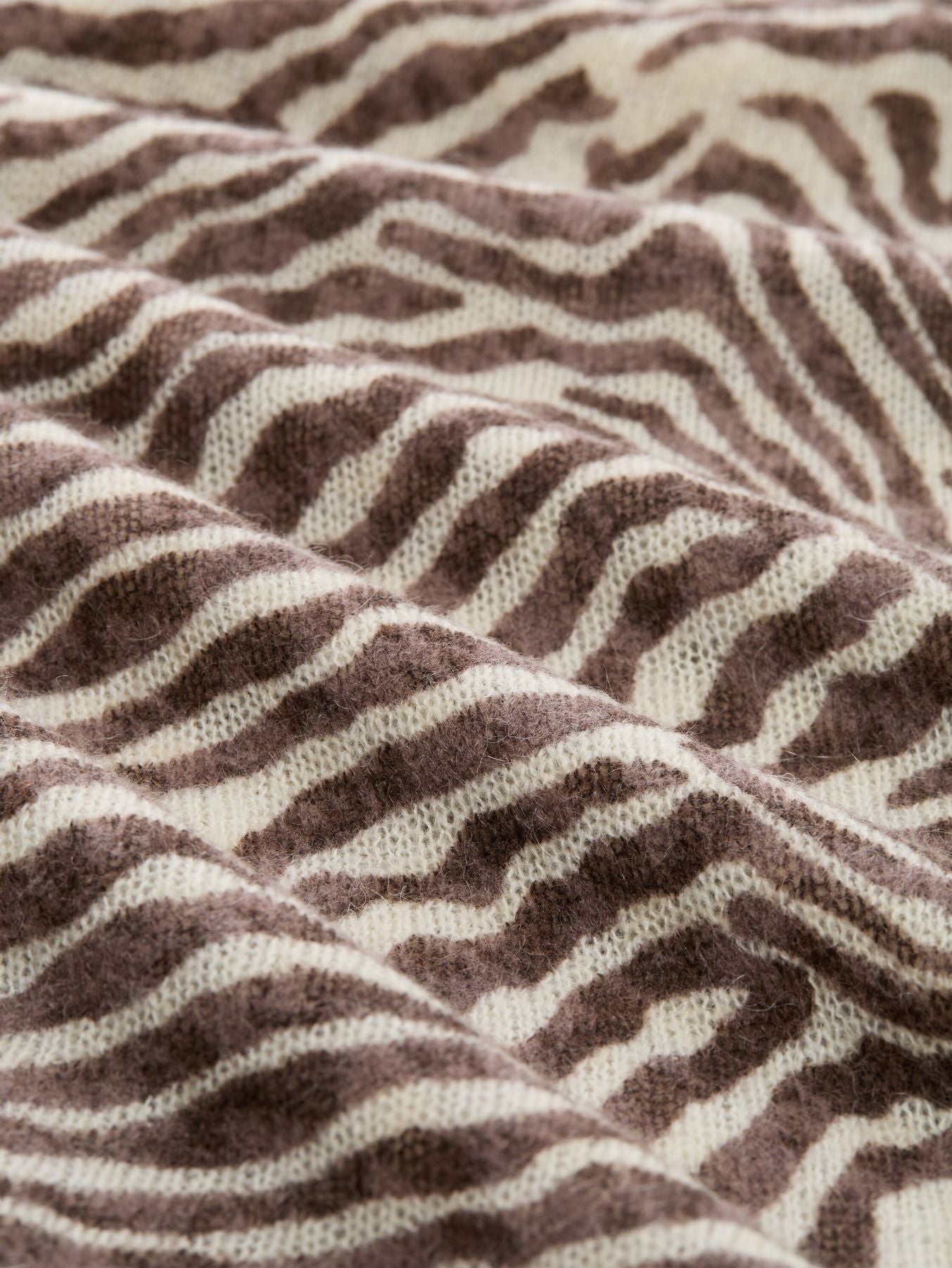 Relaxed Fit Strickpullover mit Zebra-Print