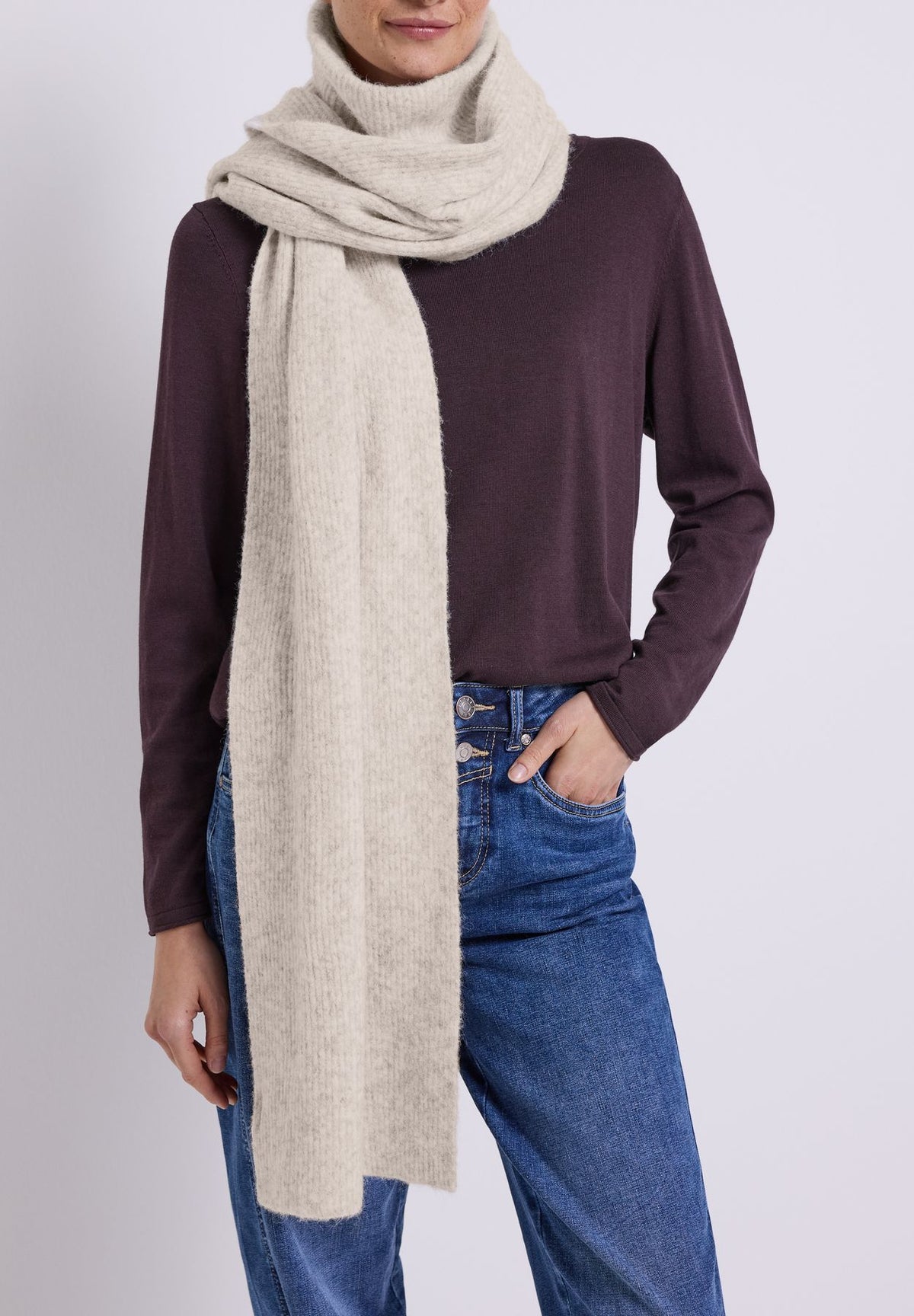Langer Schal mit Turtle Neck