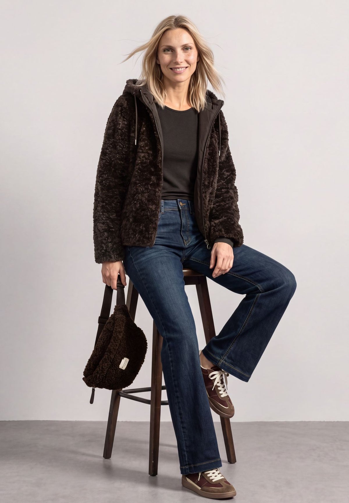 Teddy-Jacke mit Softshell-Kapuze