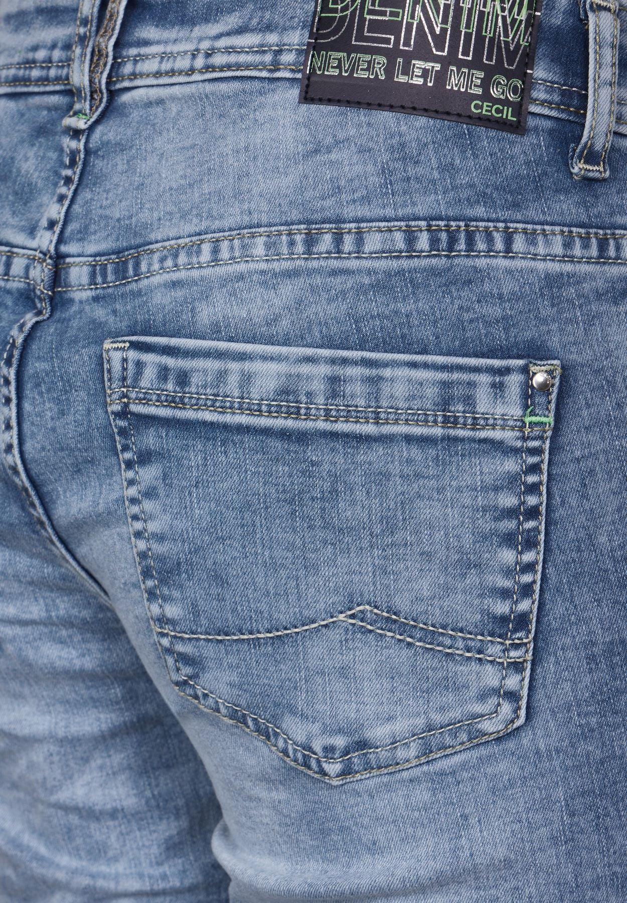 Casual Fit used Jeans