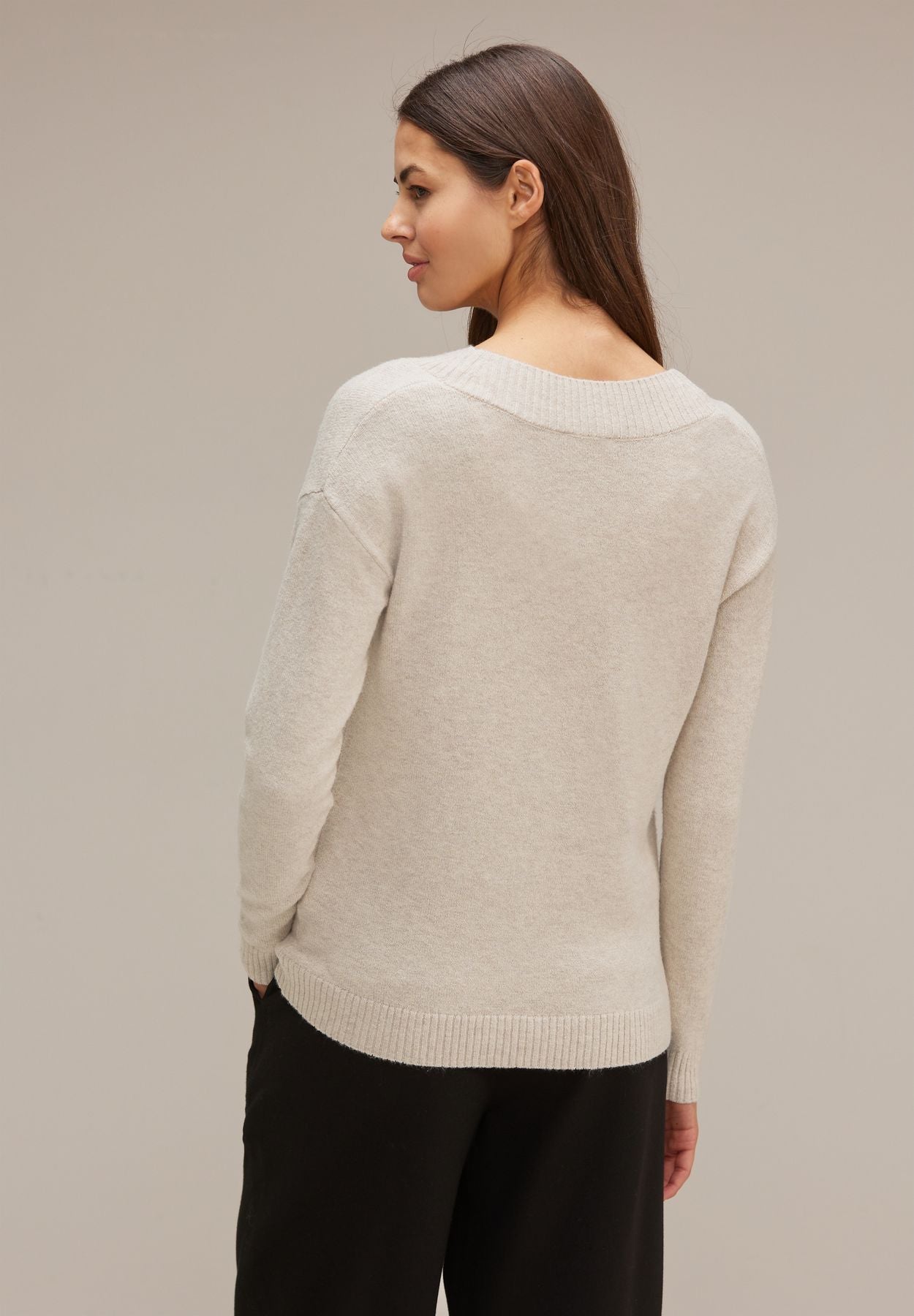 V-Ausschnitt Pullover