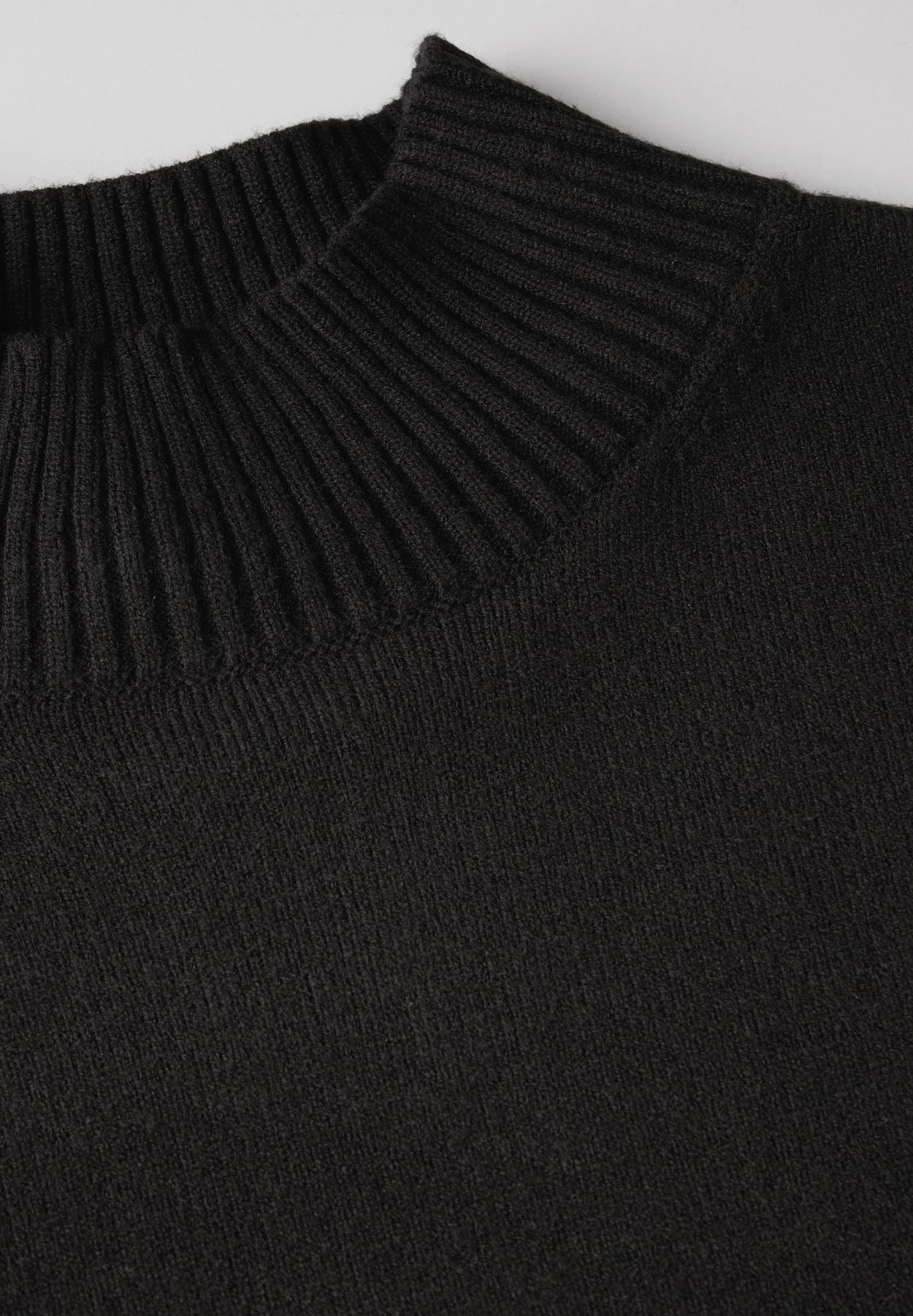 Pullover mit Stehkragen