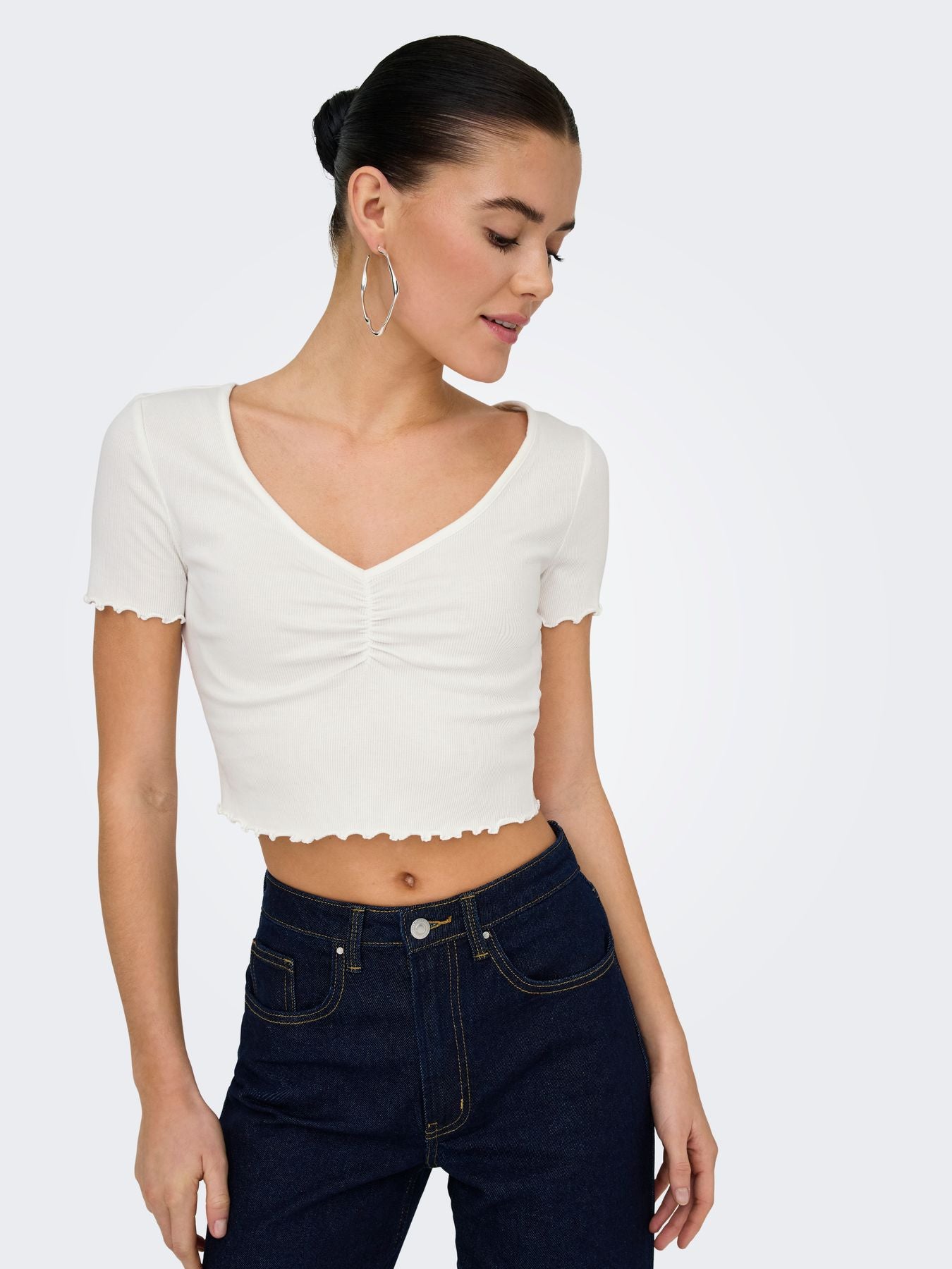 ONLBETTY LIFE S/S V-NECK TOP CC JRS