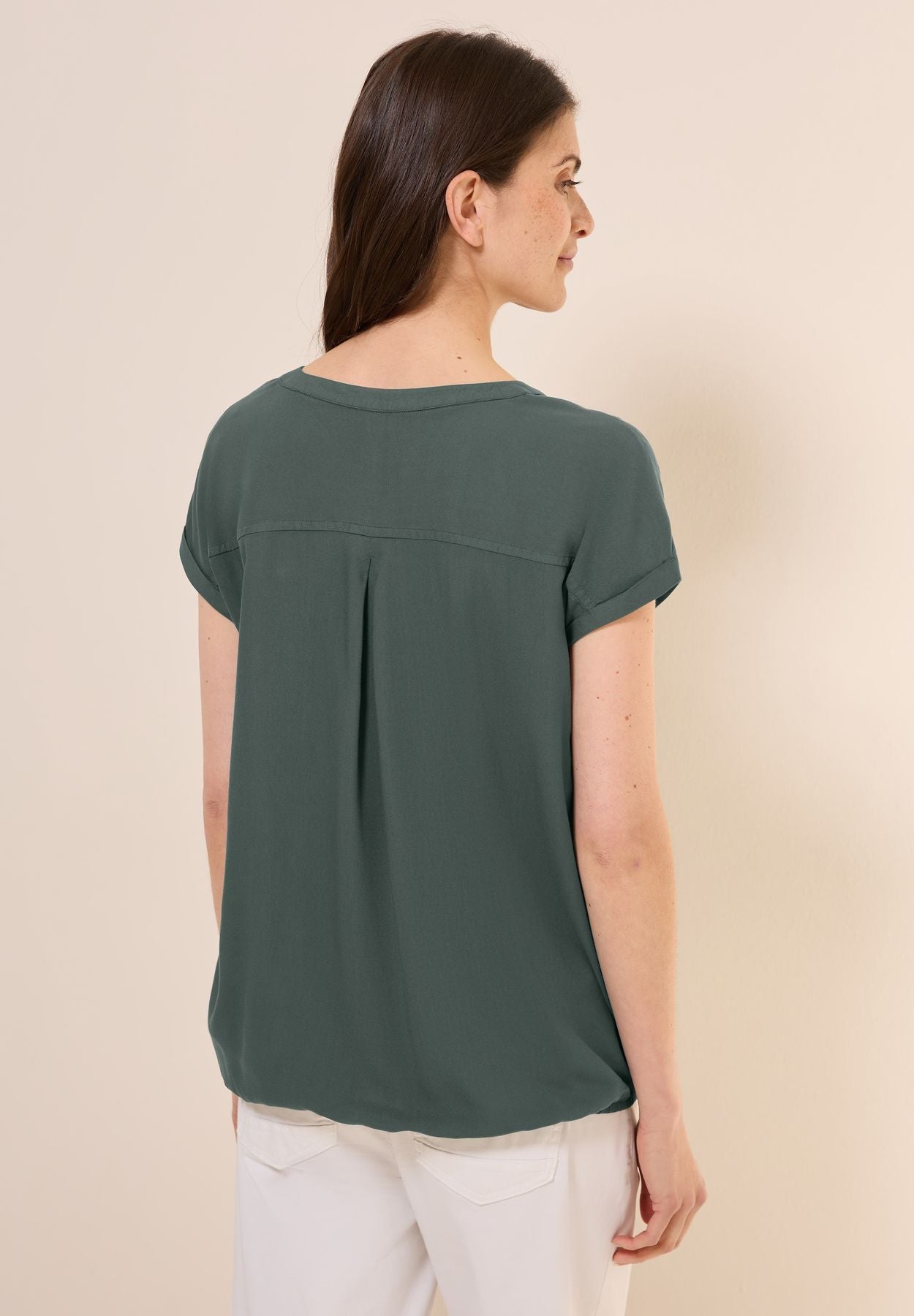Kurzarmbluse in Unifarbe