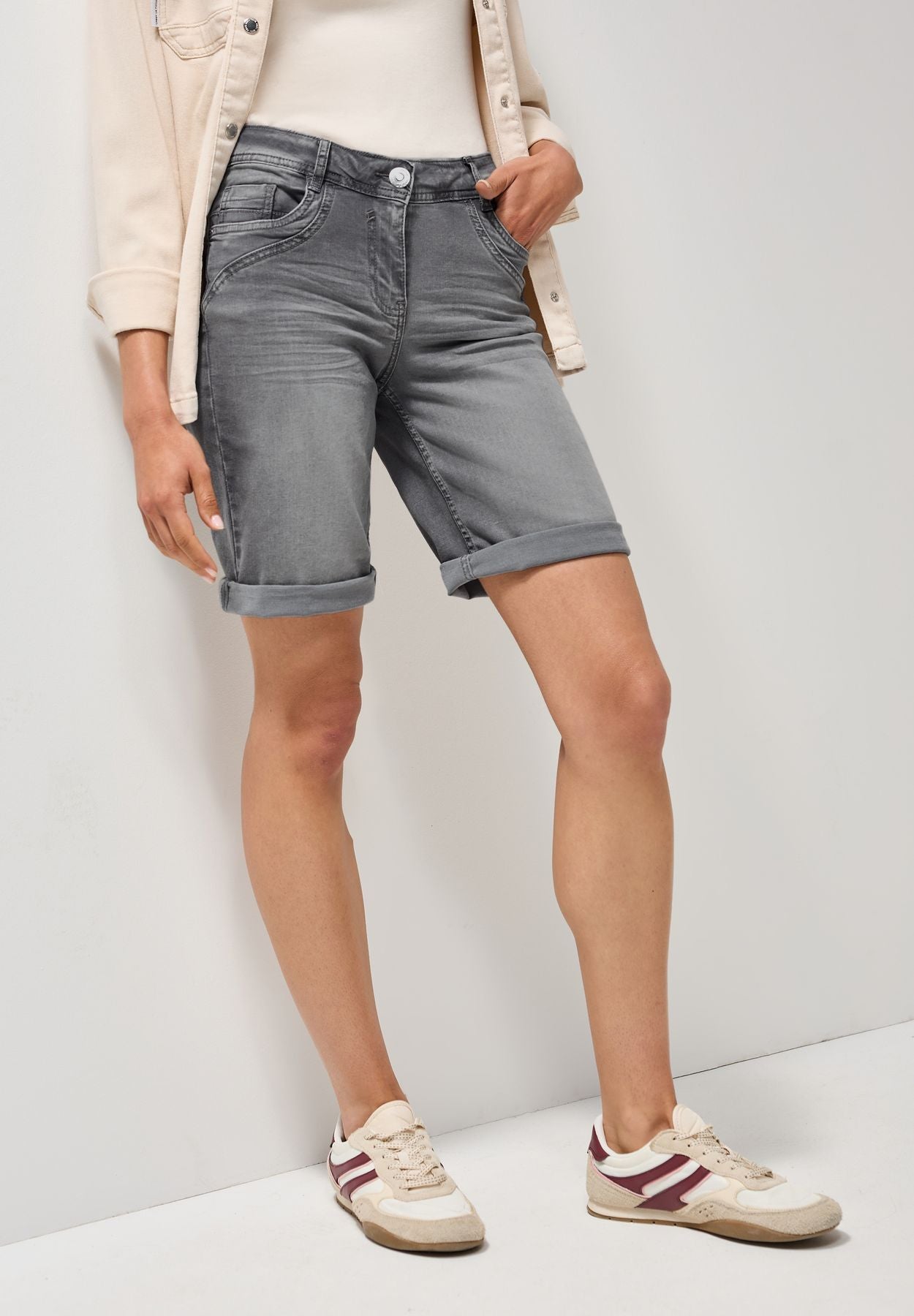 Casual Fit Jeansshorts