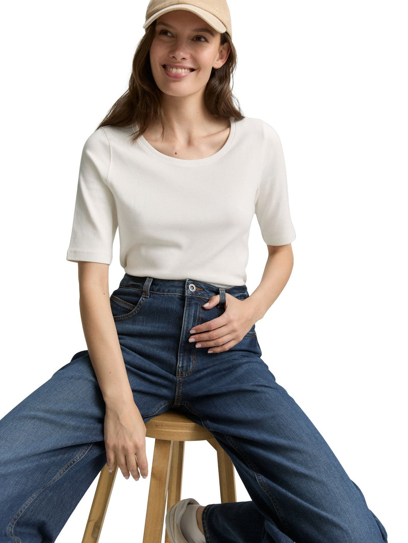 Basic T-Shirt