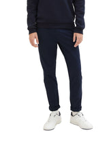 Slim Chino with belt