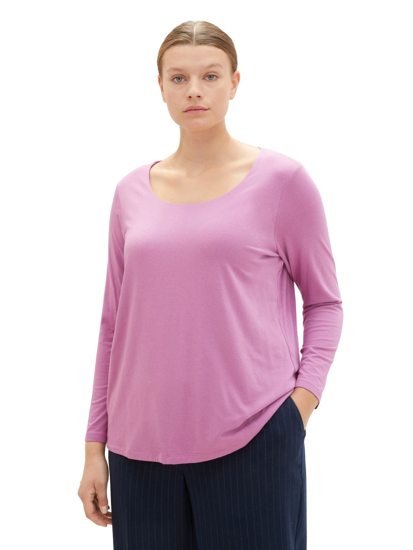 Plus Size - Langarmshirt mit Karree Ausschnitt