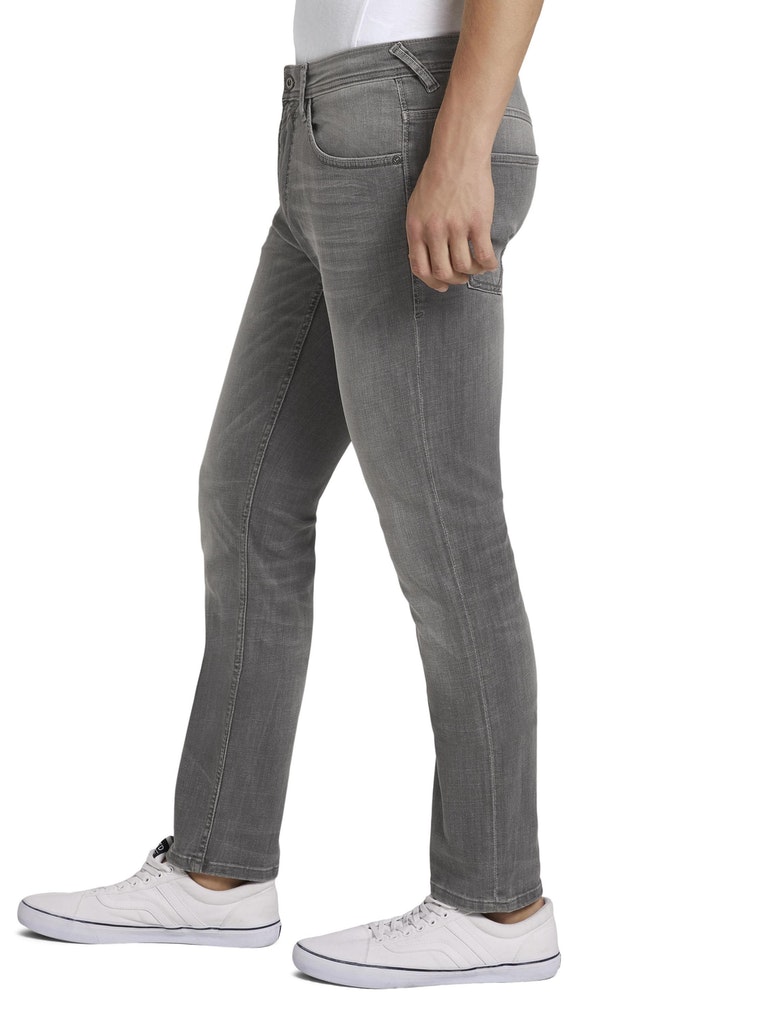 Straight-Fit Jeans AEDAN