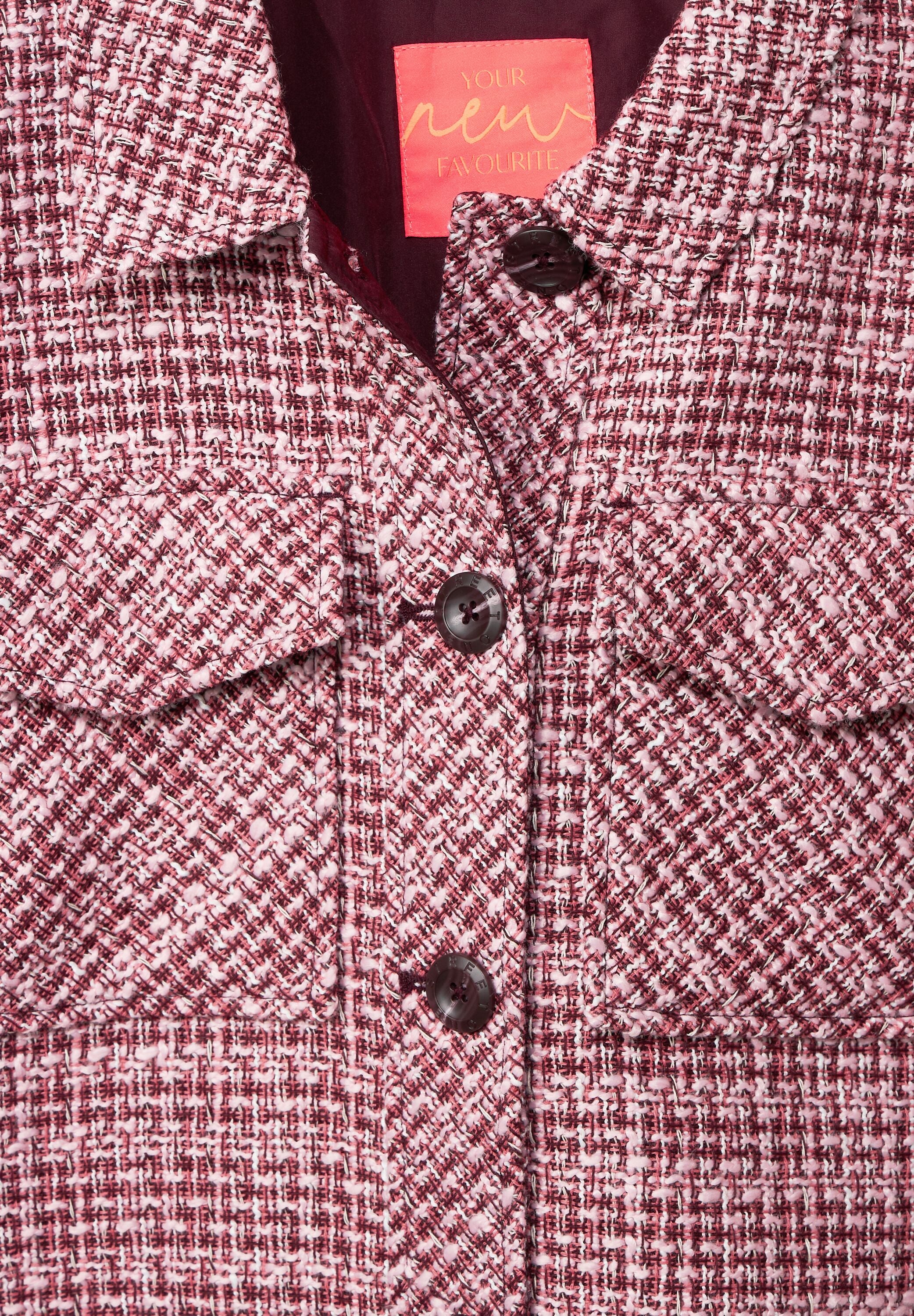 Kurzjacke in Bouclé