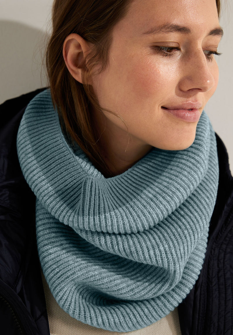 Gestrickter Loopschal